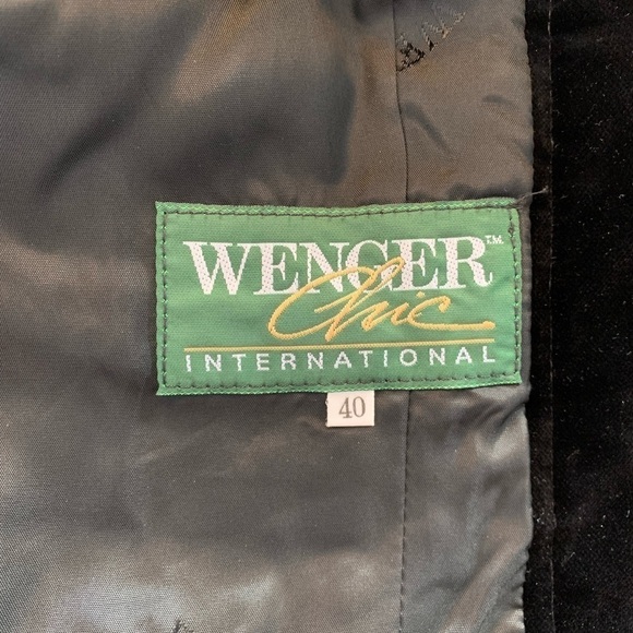 Wenger Blazer Black Gold Velvet Made in Austria Size 40 Cotton Gold Details. - Picture 11 of 16